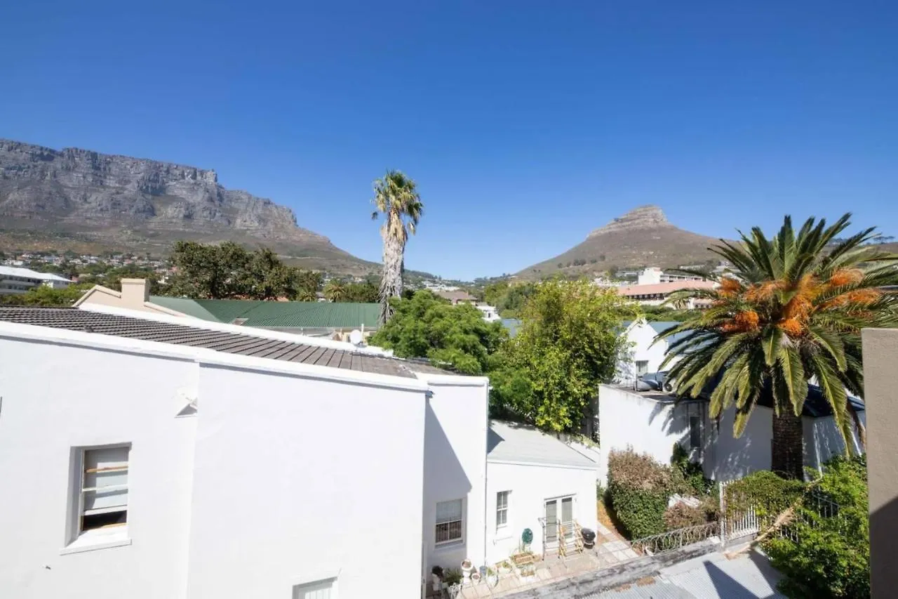 Bright And Homey 1 Bedroom In Gardens Cape Town Apartment