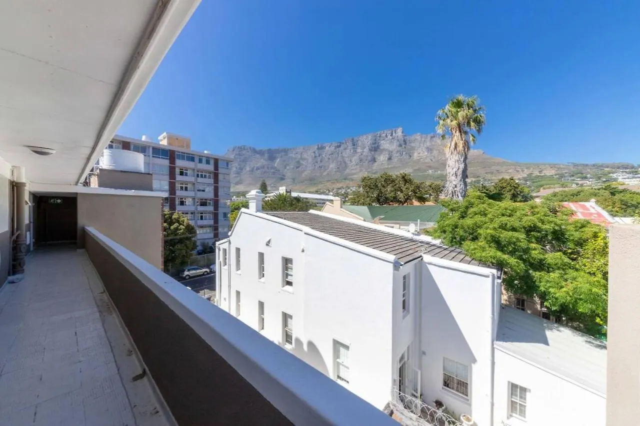Bright And Homey 1 Bedroom In Gardens Cape Town South Africa